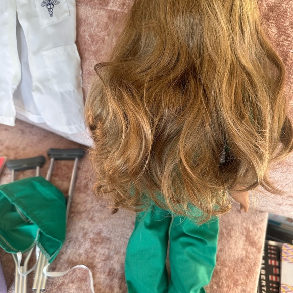 American Girl Doll with doctor outfit and accessories - Picture 5 of 6